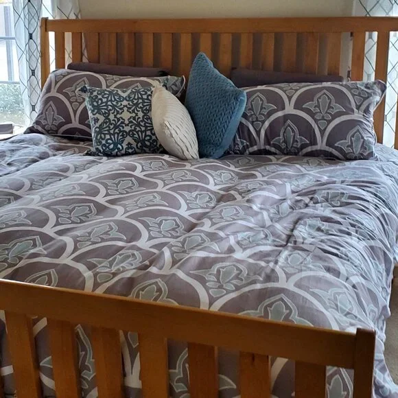 GREY CLEMENTINA DUVET COVER + KING SHAMS *No quilted insert* - Picture 3 of 3